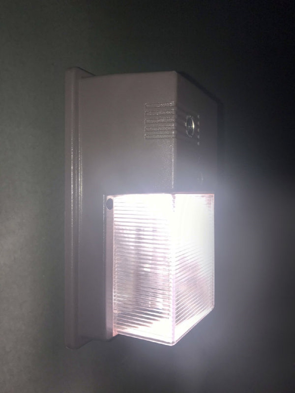 LED Wall Light Pack 1100-Lumen Bronze 