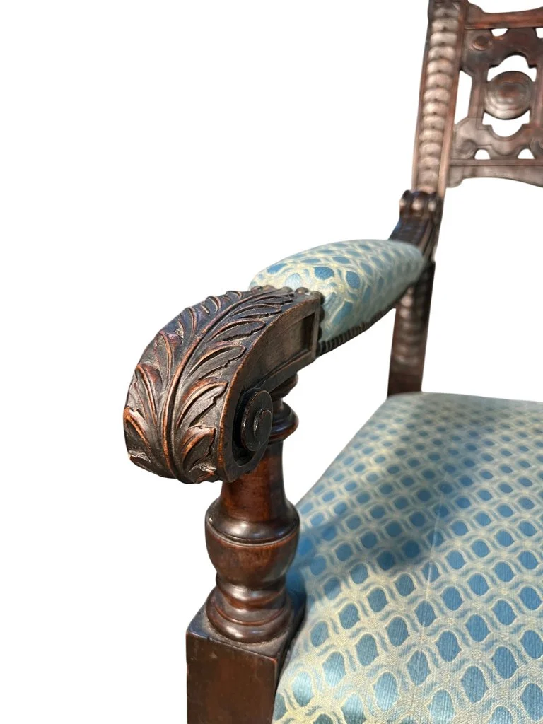 Italian Antique Renaissance Bench (3).jpg