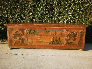 Hand painted nupital trunk