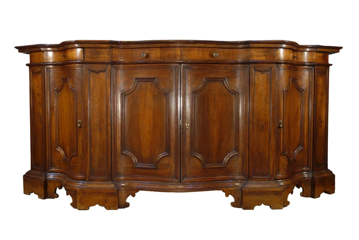 19th Century Venetian Serpentine Shape Credenza