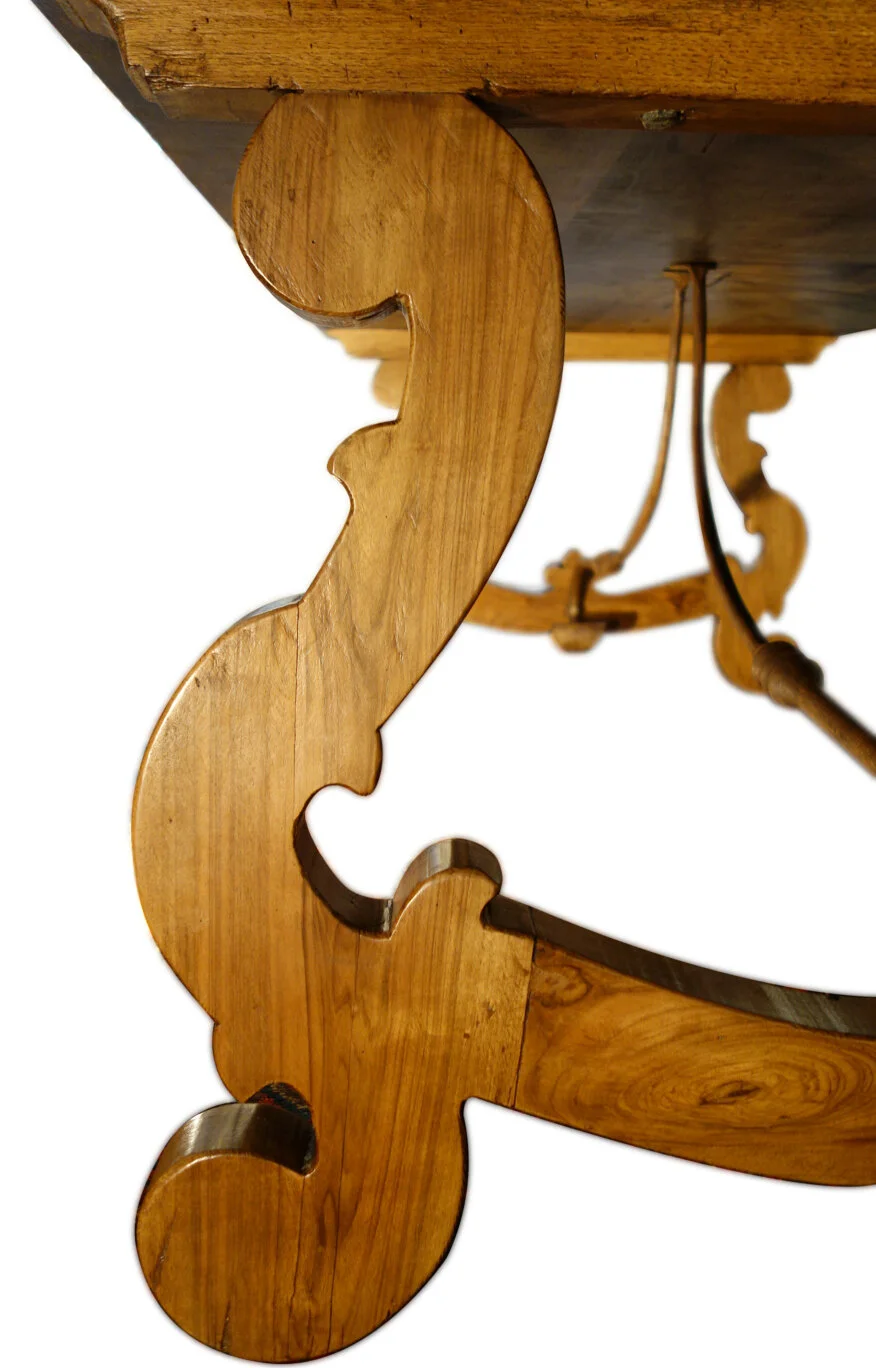 blonde walnut lira table (6).JPG