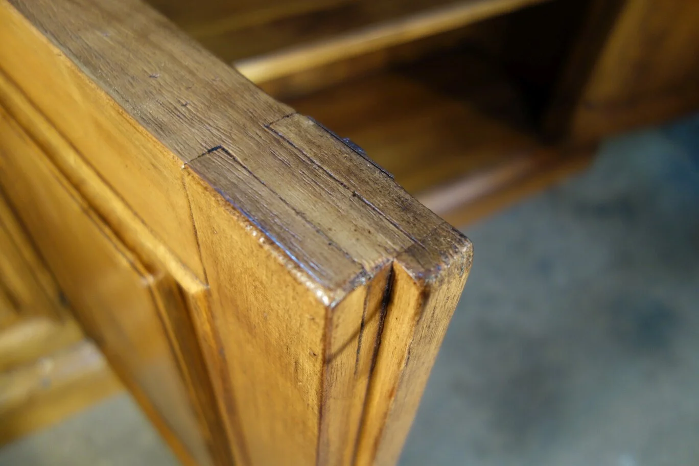 blonde walnut credenza (16).JPG