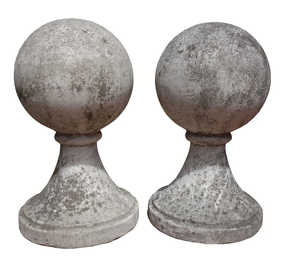 Grisaglia Sphere on Base Finials.JPG
