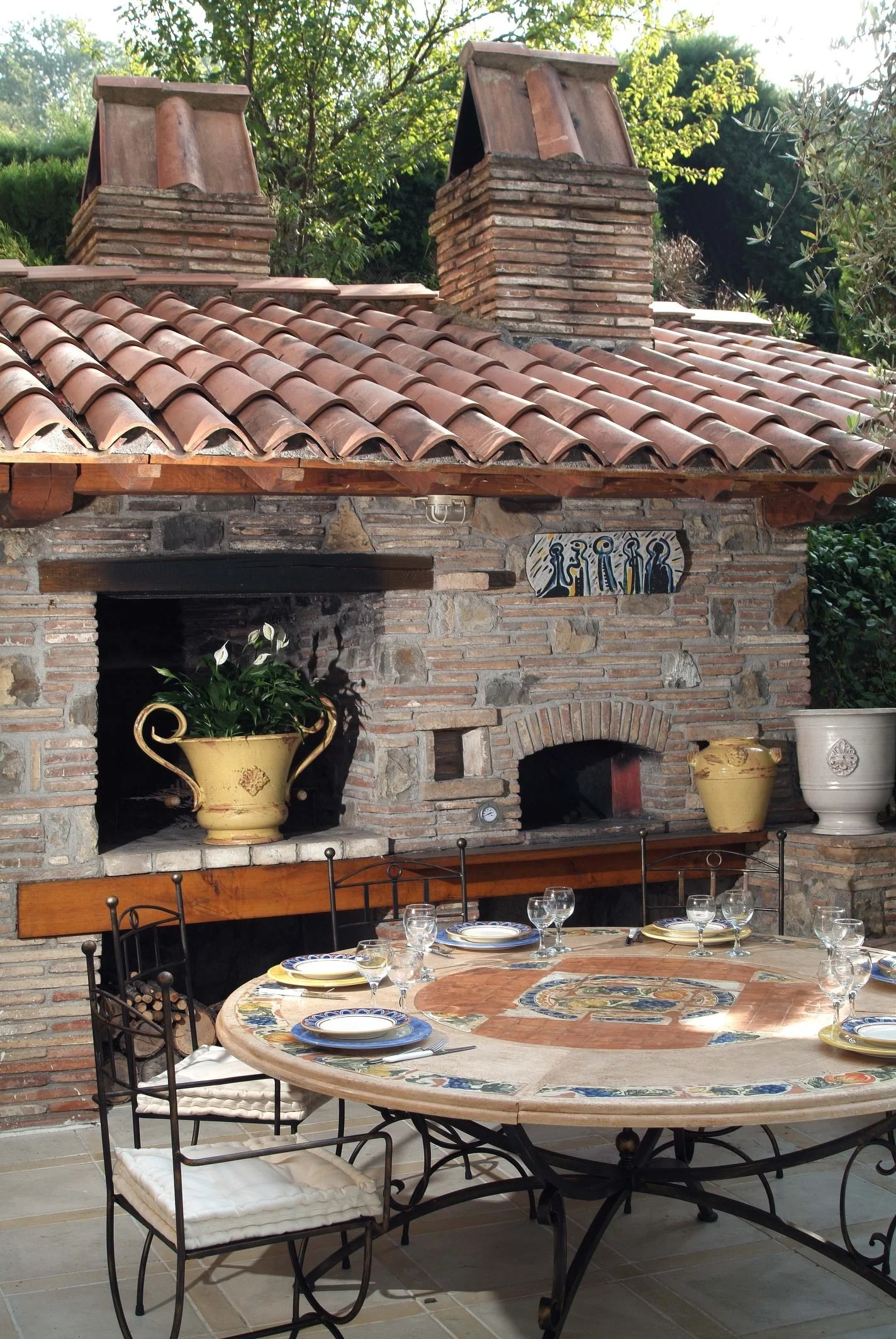 FA-01 ROUND SIGHTSEEING.jpg