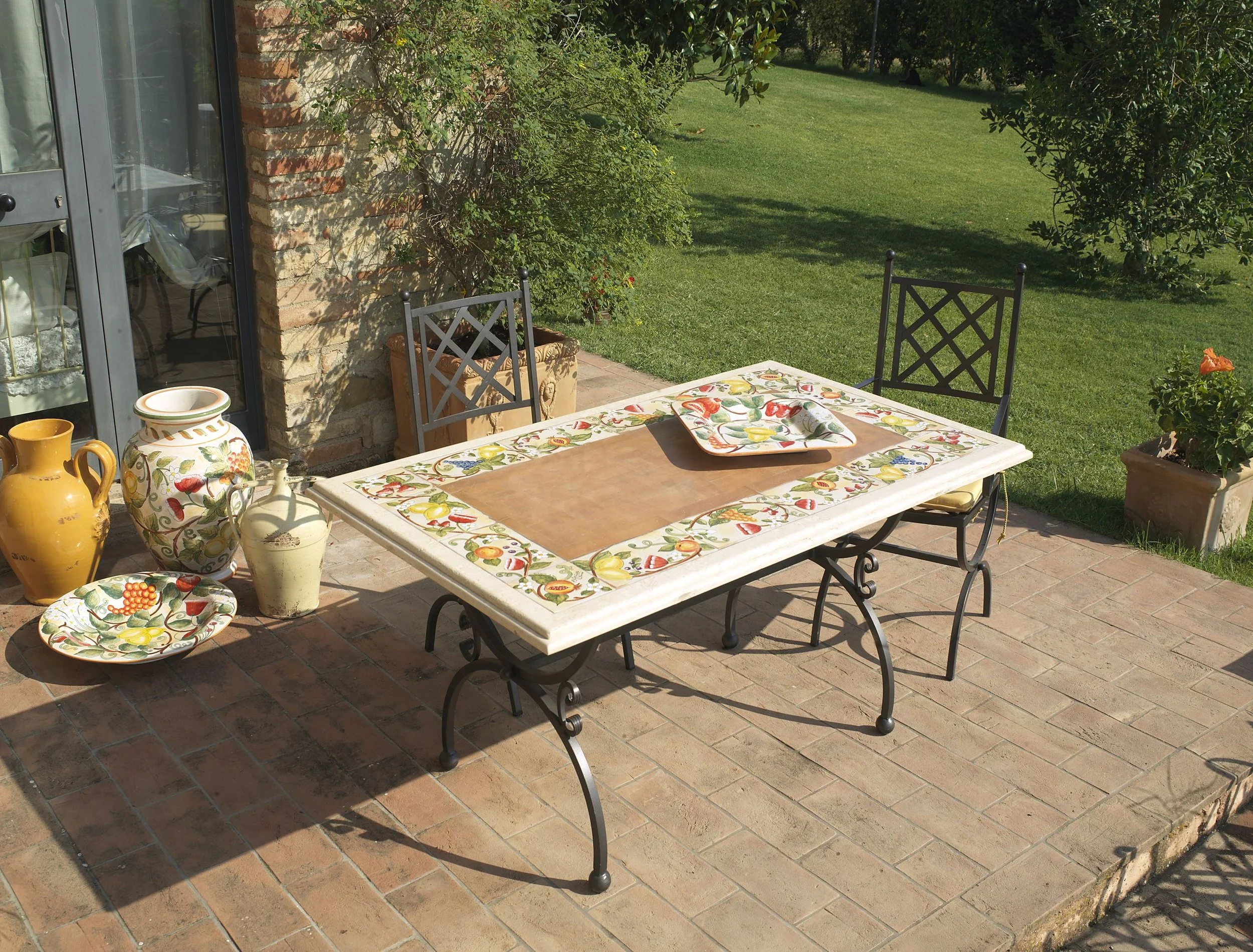 ES-01-TAVOLO-ESTATE-Antica Deruta 042.jpg