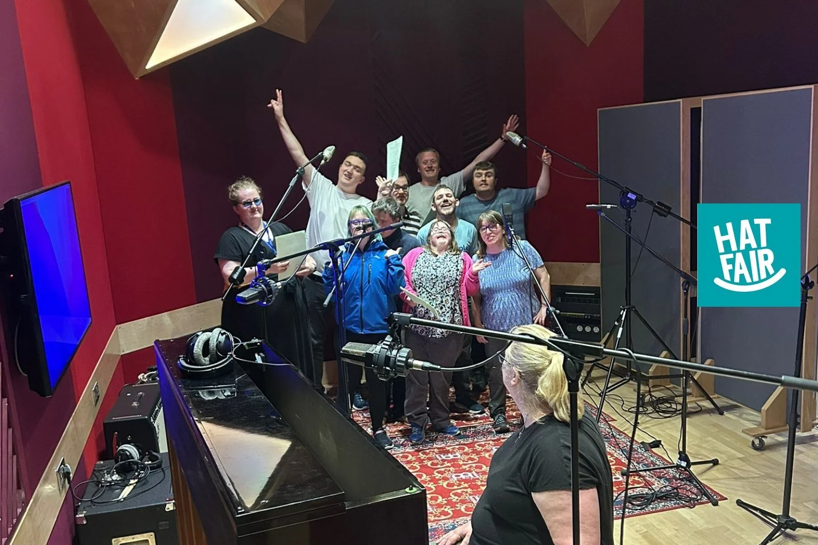 Blue Apple Singers in Hat Fair 2025 Community Celebration