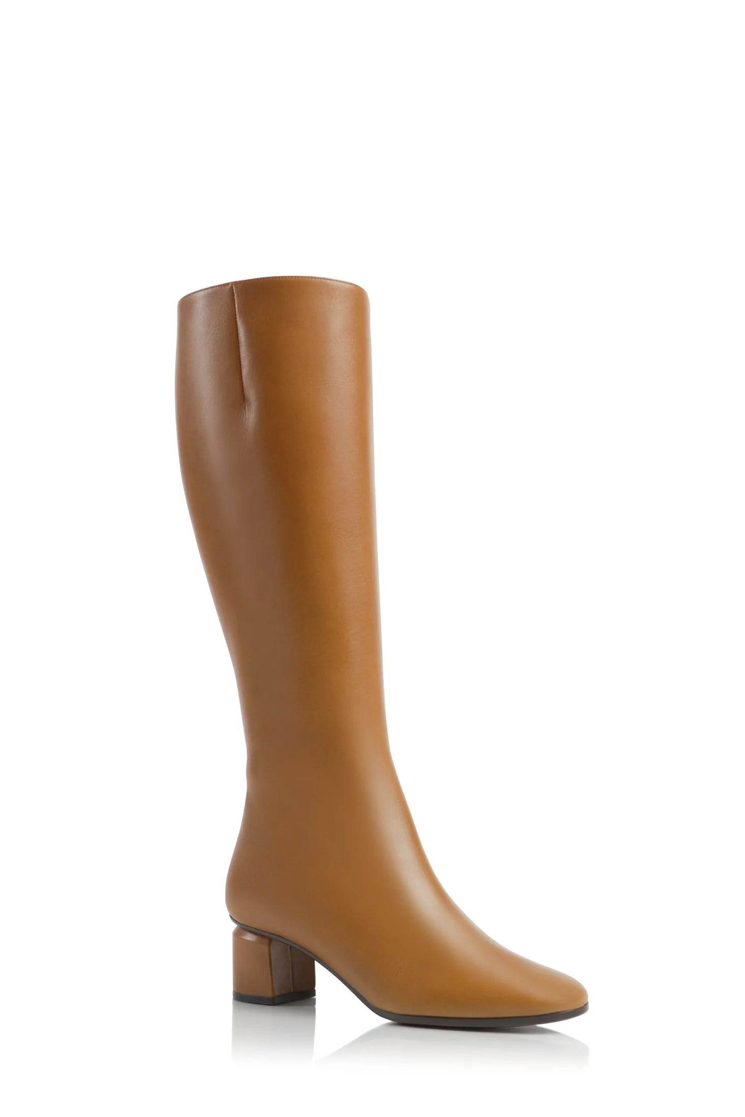 Q55 Boot_02.jpg