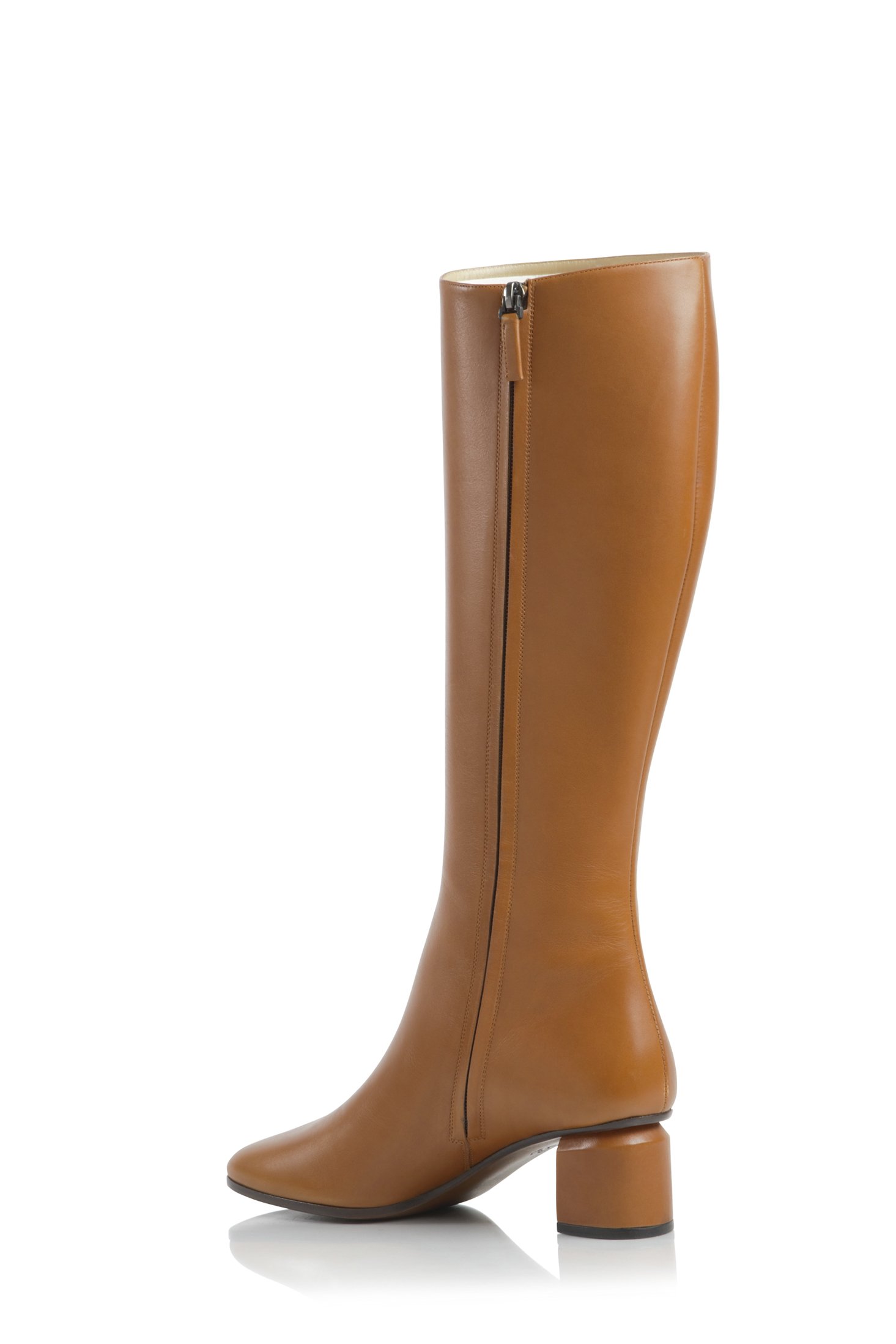 Q55 Boot_03.jpg