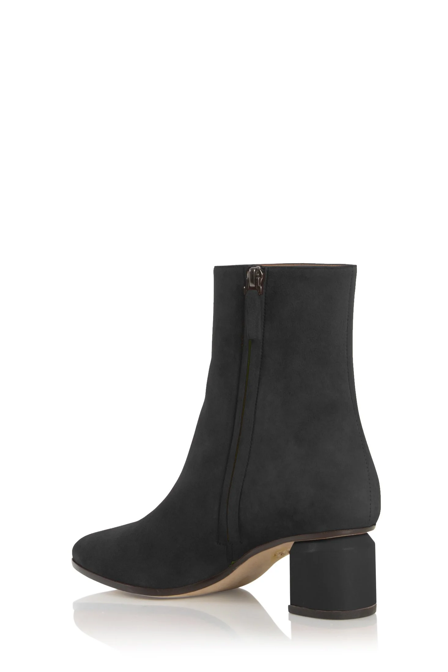 Q55_03 - Black suede.jpg
