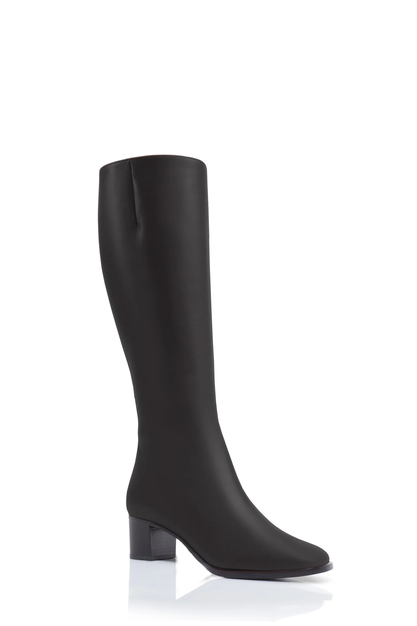 Q55 Boot_02 -Black.jpg