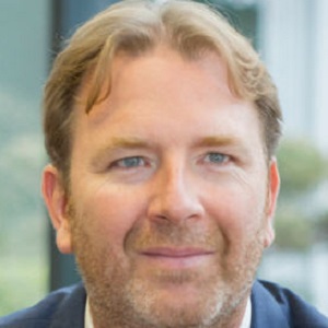 Dr. Robert Kickinger