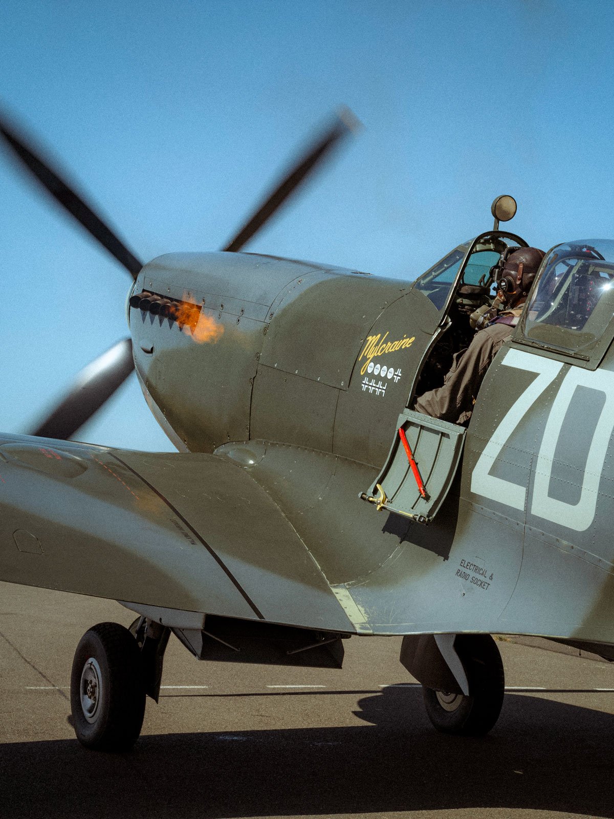 Supermarine Spitfire IX MH434 starting Rolls-Royce Merlin engine.