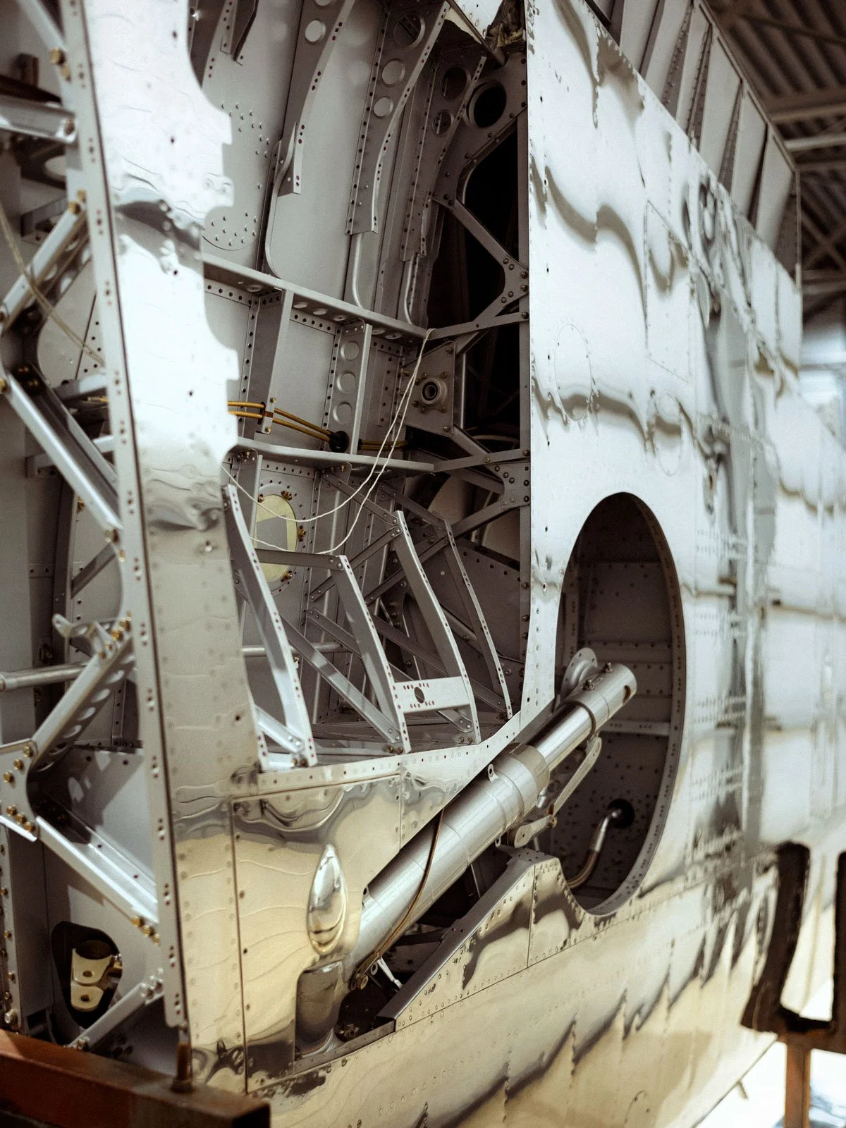 AircraftRestorationCo_Spitfire-Restoration-Department-Wing-rebuild-Duxford-Airfield_by-GeorgeLewisRomain.jpg