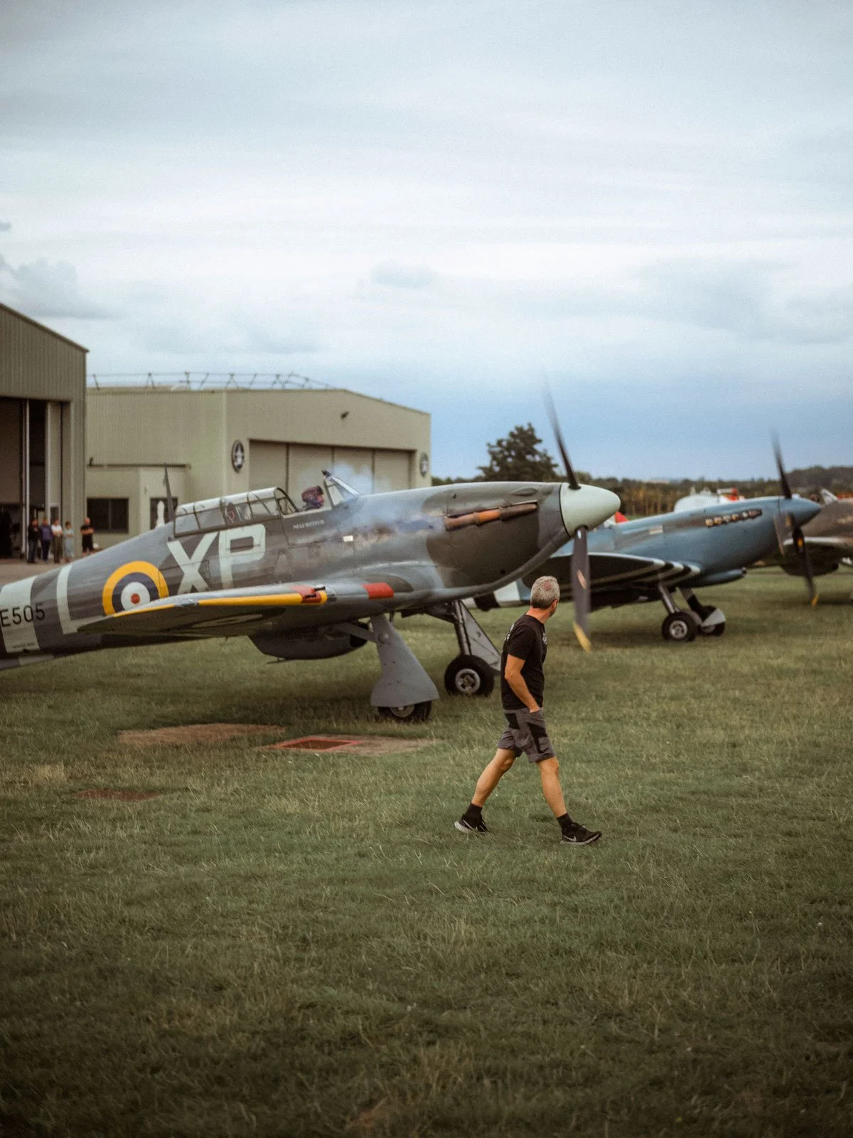 Hawker Hurricane IIB BE505 starting Rolls-Royce Merlin Engine with ARCo Engineer watching on.