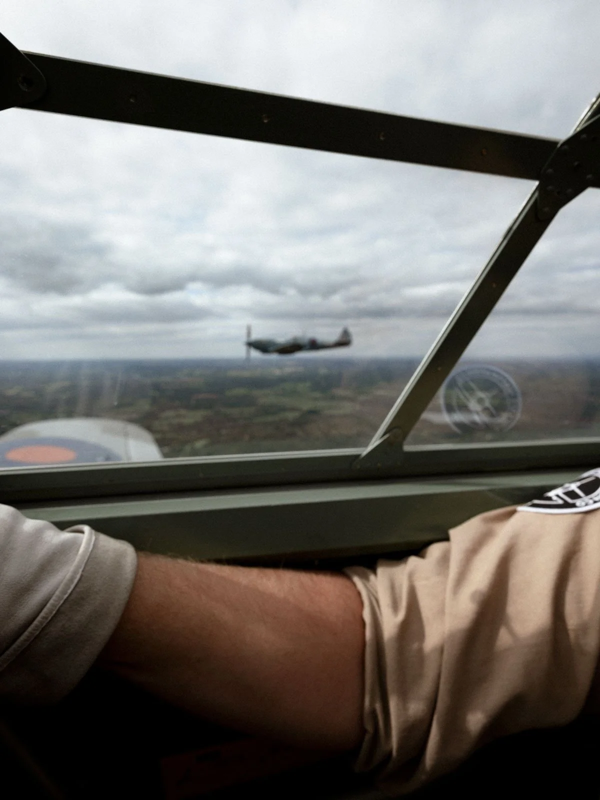 Hawker Hurricane IIB BE505 flying in formation with Spitfire pilot prospective.
