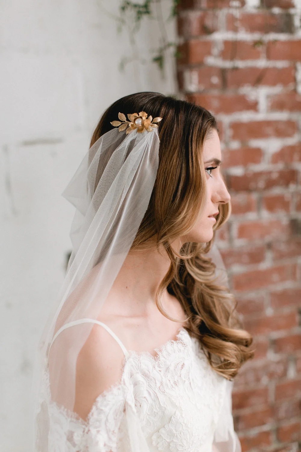 Never worn Emma Katzka Jewel/Stone Veil Hair Piece ?format=1500w main image 3