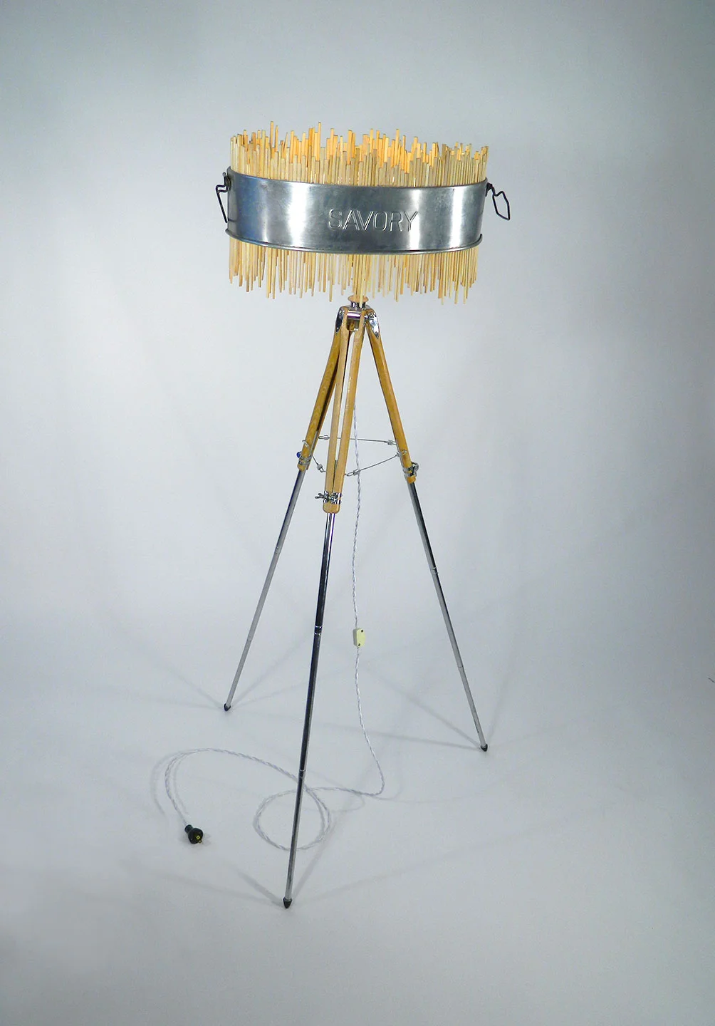 Chopstick Roaster Pan Floor Lamp