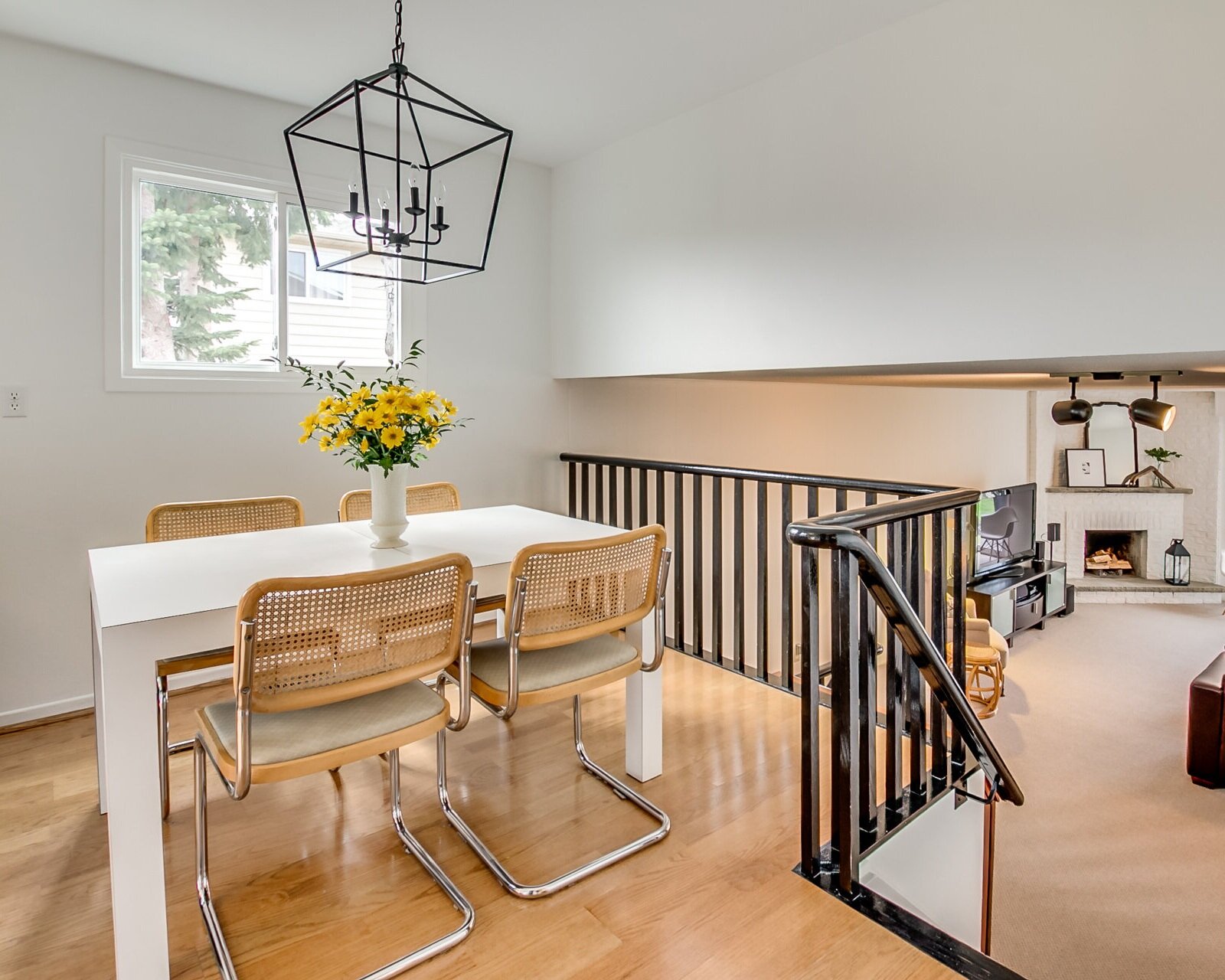29_breakfast_area_2.jpg