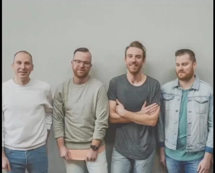 Media — Bronze Radio Return