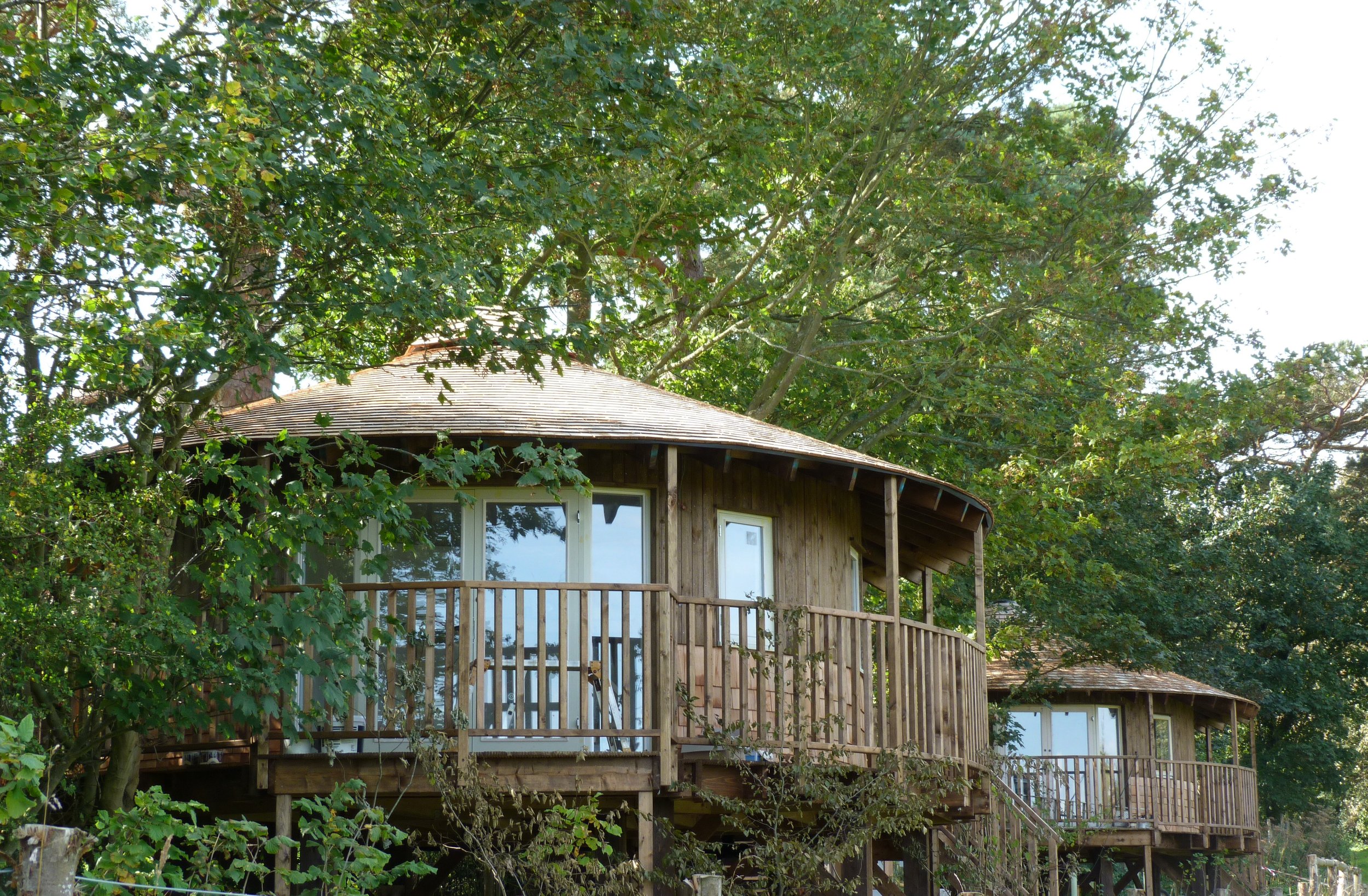 07 Eco-Lodge Tree Houses.jpg