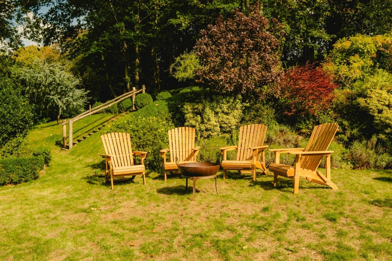 Lakehouse fire pit garden.jpg