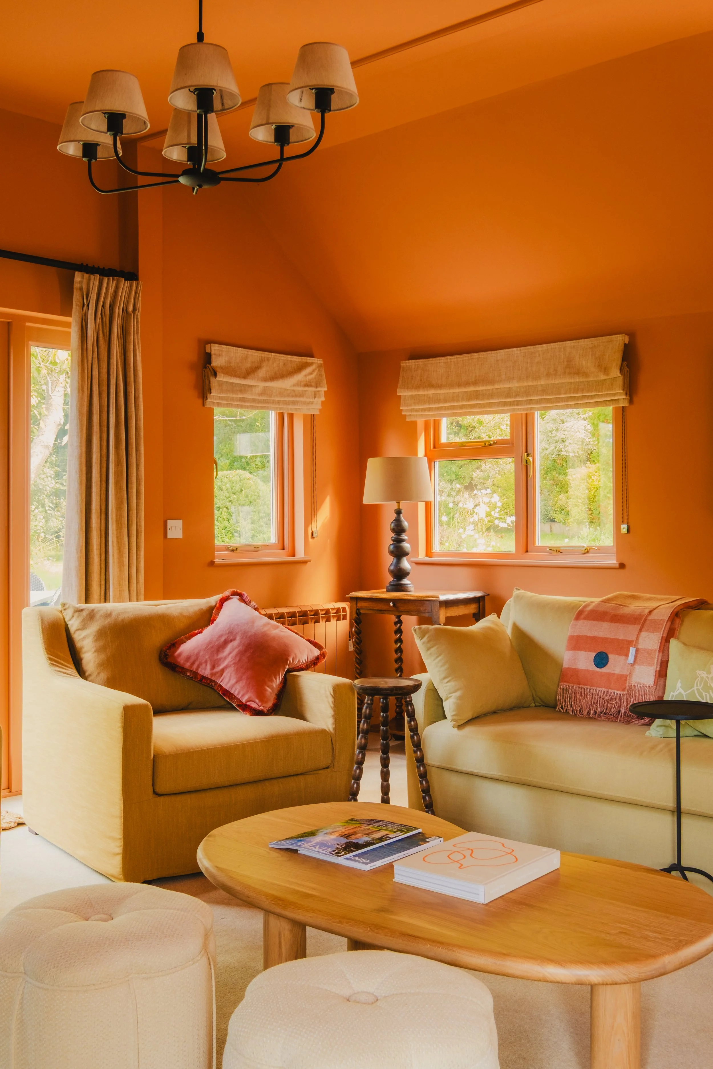 Lakehouse living room details 2.jpg