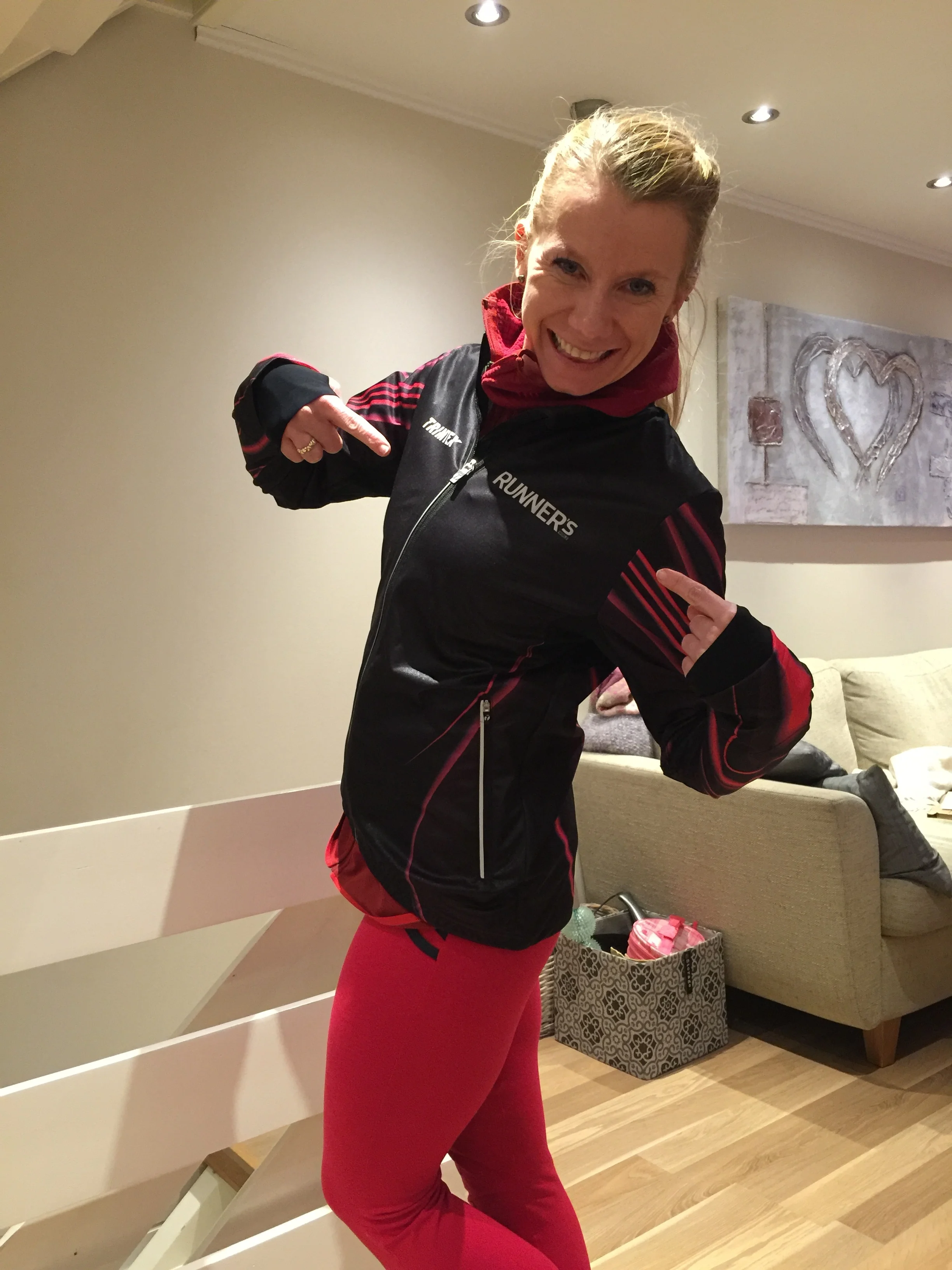 Ny løpejakke fra Runners World...woop wopp kan ikke annet enn å si TUSEN TAKK!!! Jeg elsker den!