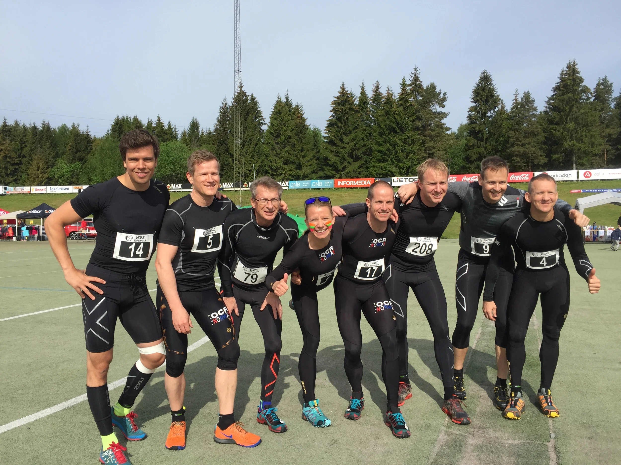 Fyttigrisen for en kul gjeng! Jeg sliter enda litt med fjes og navn, men setter uendelig pris på at folk er direkte og stikker ansiktet sitt opp i mitt og sier "Hei, vi har pratet litt på face!" ;) Hehe jeg er intet mindre en håpløs når det gjelder navn!