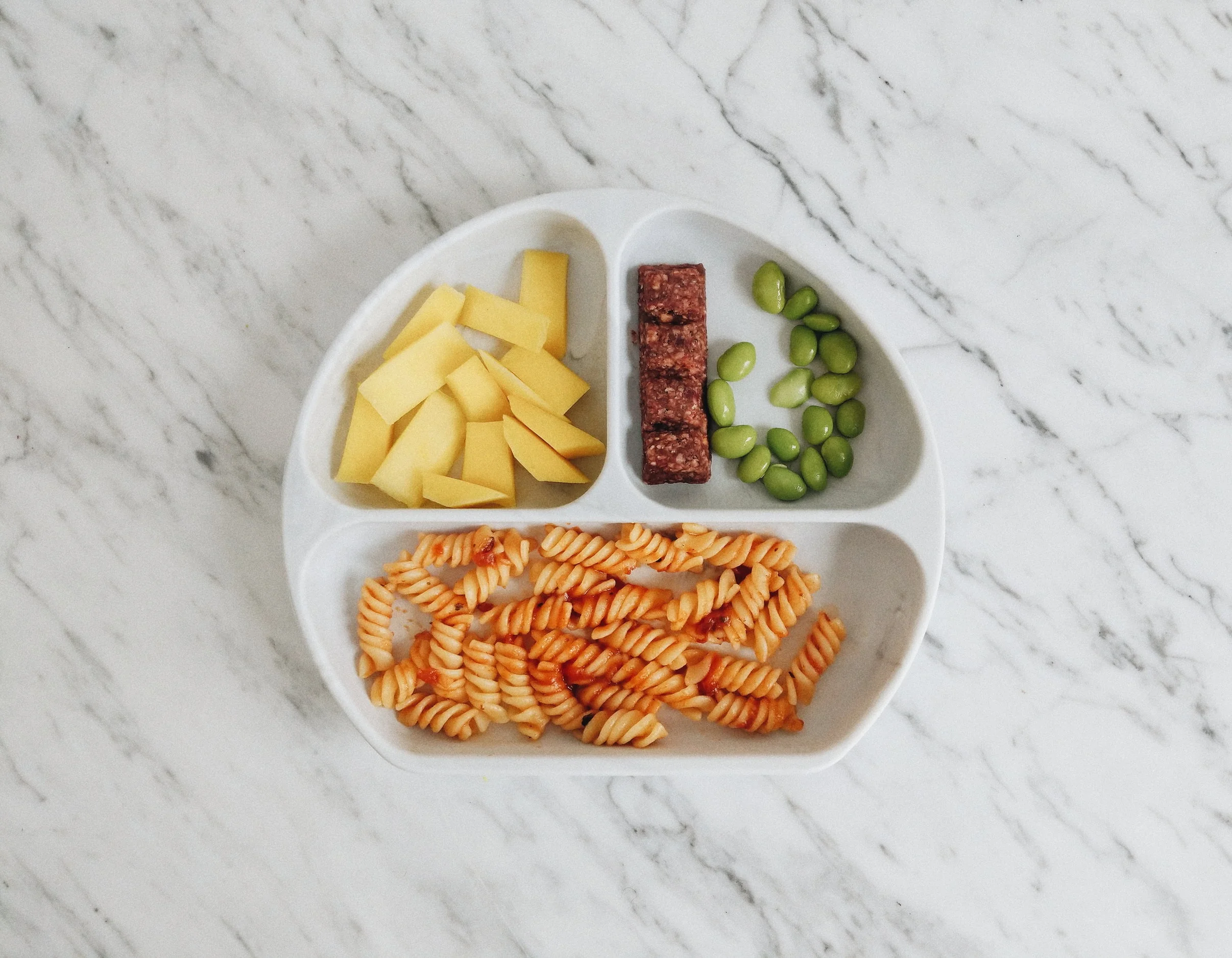 missjesscraven-toddlermeals-leftover-pasta.jpg