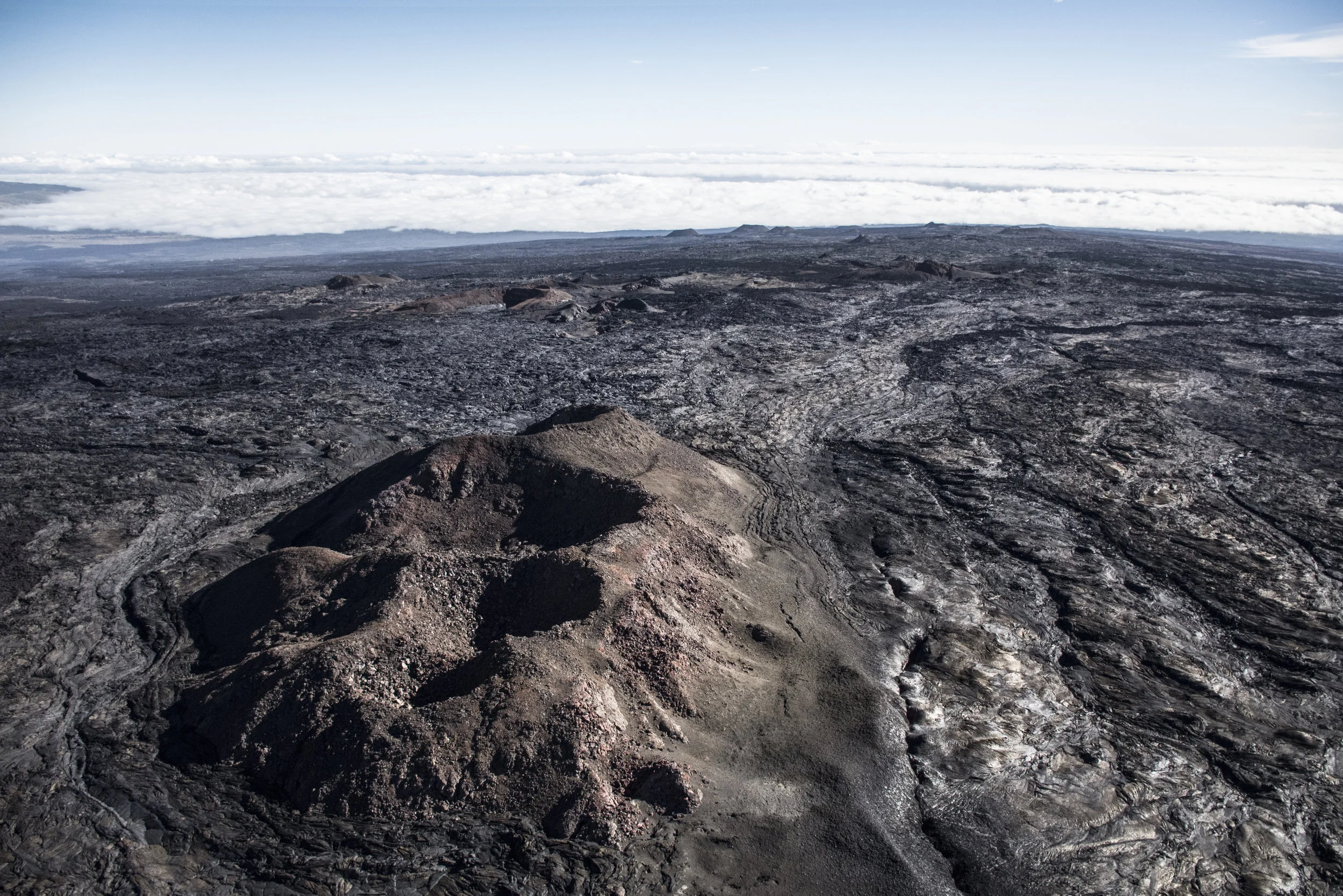 mars crater lava.jpg