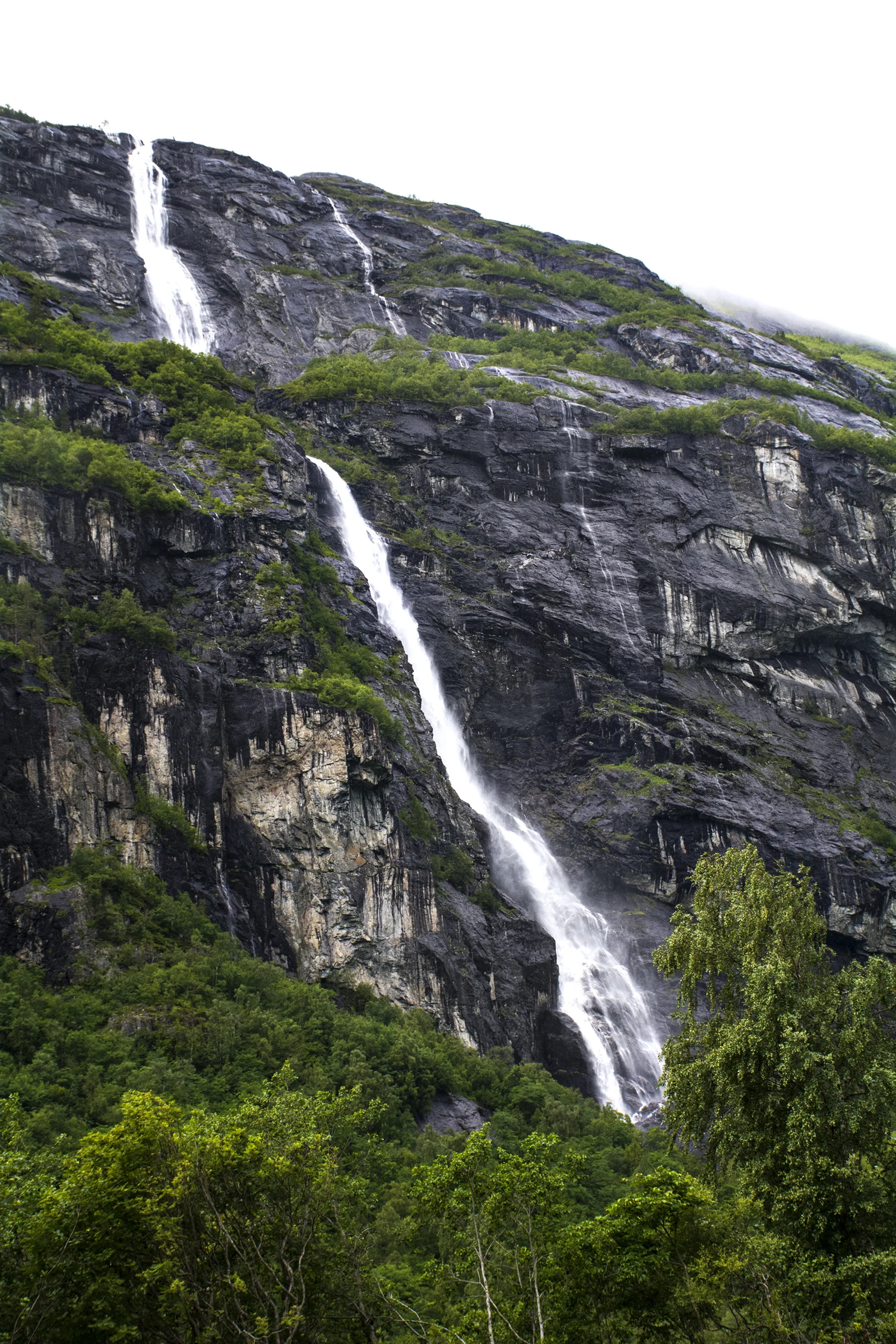 2 deck waterfall.jpg