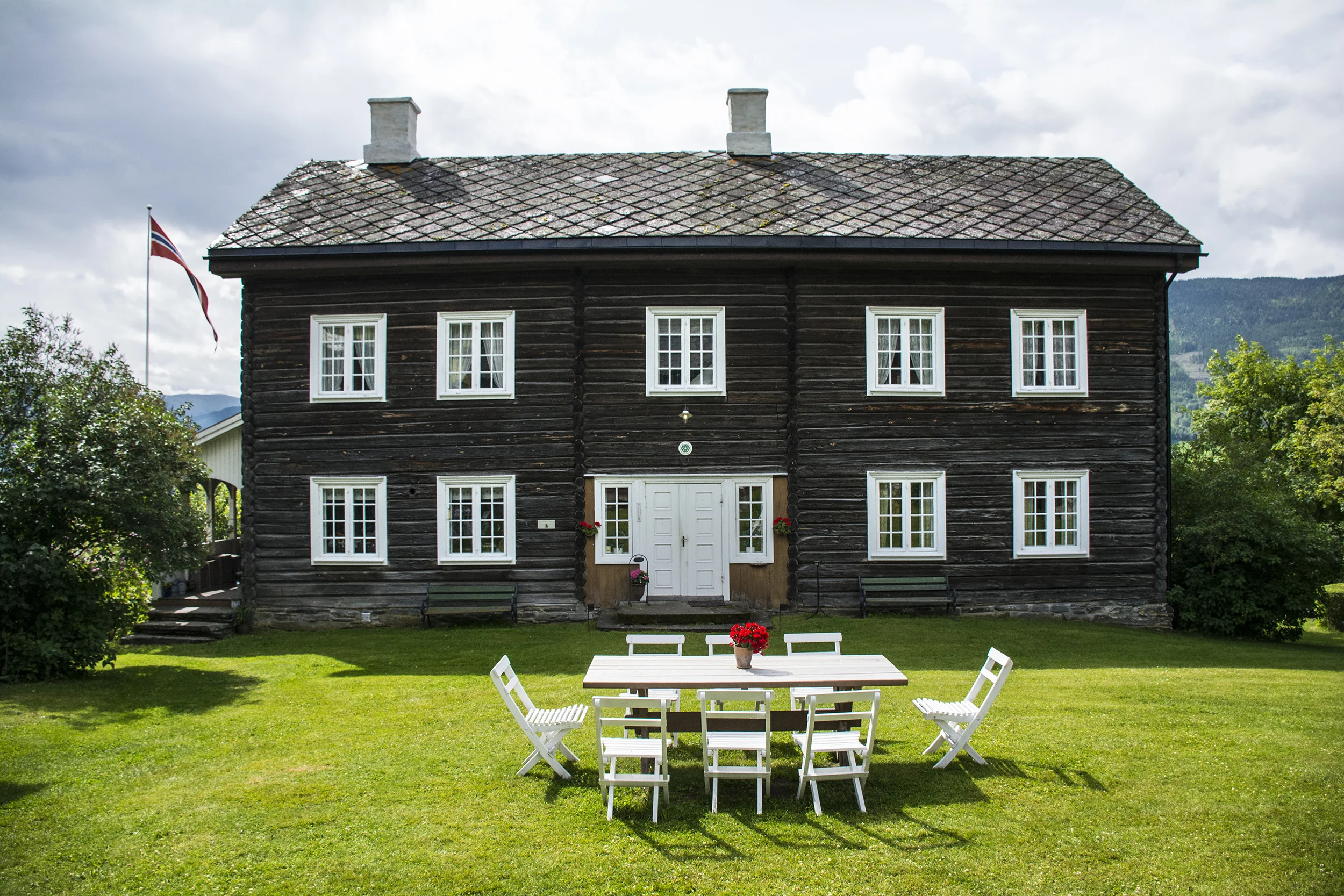 courtyard 2.jpg