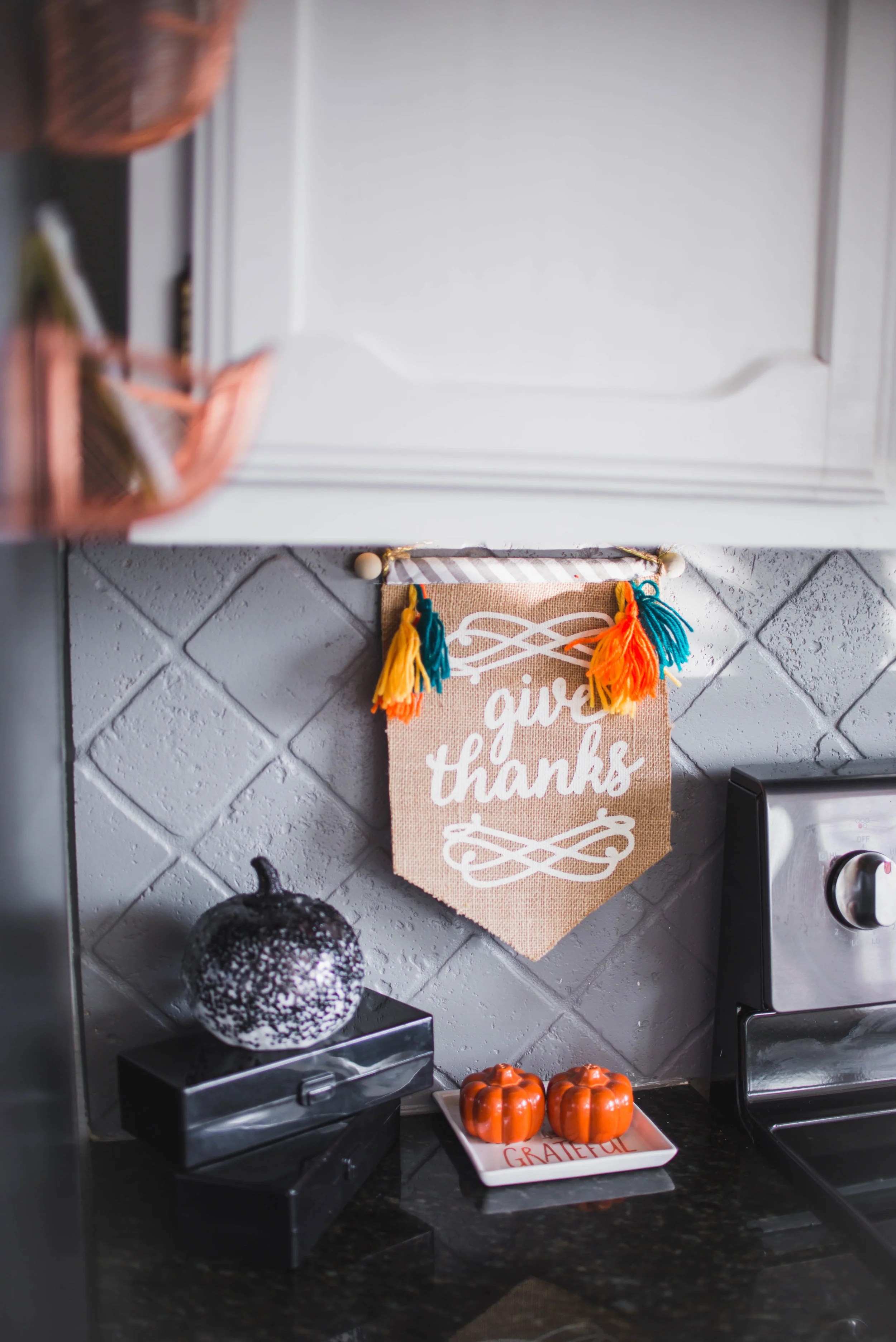 fall-halloween-decorations-45.jpg