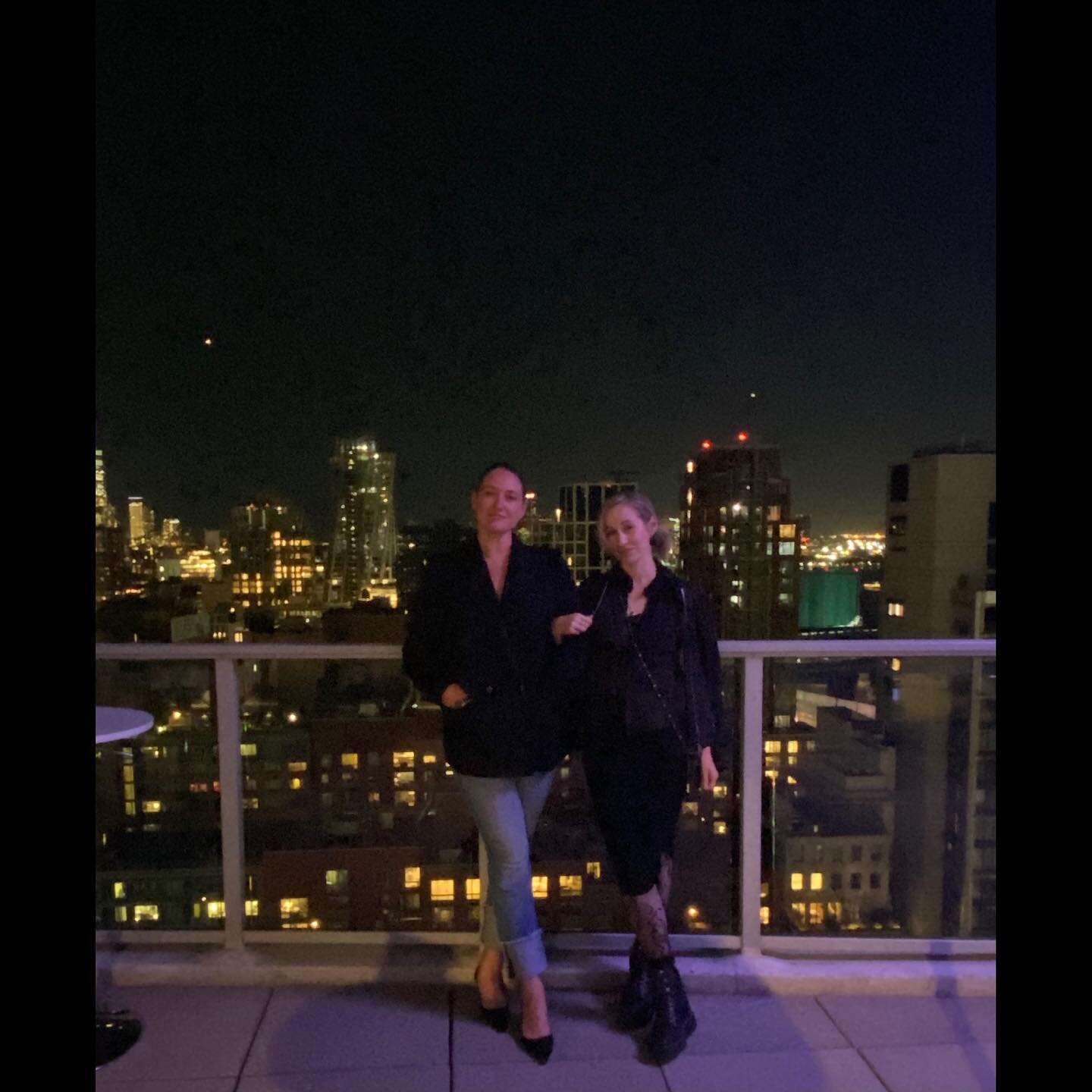 City Nights &amp; City Lights&hellip; 🌃 #bestiesforlife #nyc #pressevents #stylists