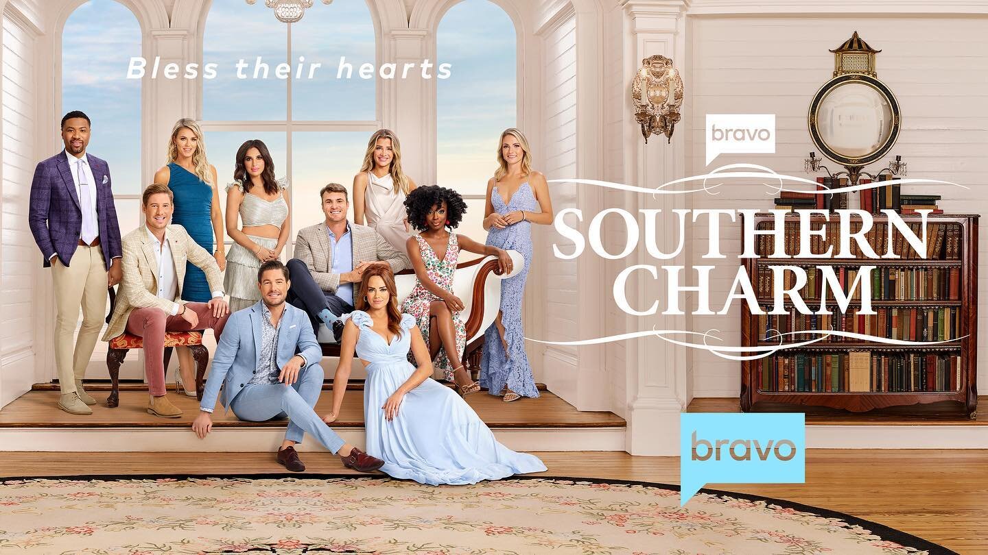 #blesstheirhearts &hellip;💘💕. 
Latest shoot out with #bravotv #southerncharm #charleston #stylisterinturon

#kathryndennis #craigconover #chlebravenell #austenkroll #oliviaflowers #levabonaparte #sheprose #naomieolindo #venitaaspen #tayloranngreen