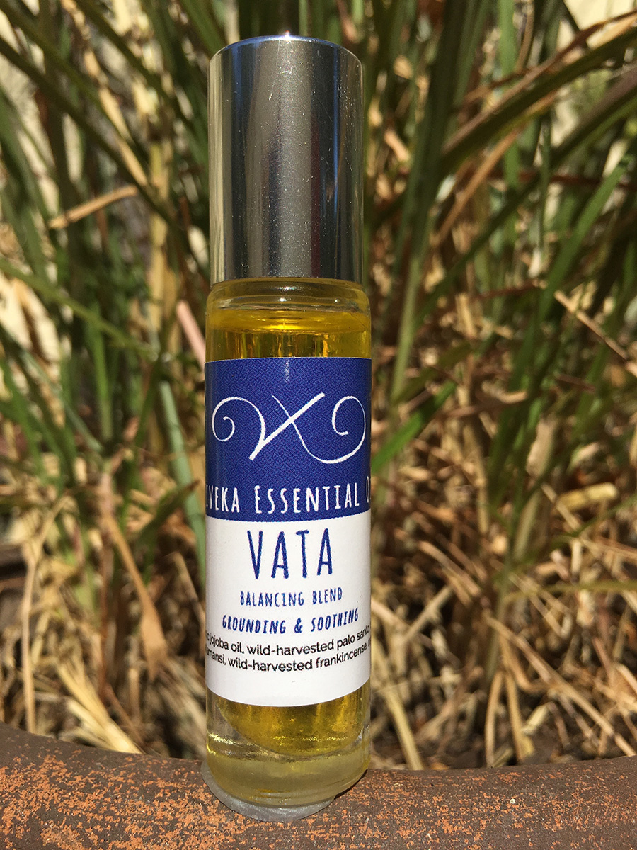 VATA BALANCING BLEND O rganic Jojoba oil (unrefined/cold pressed), wild-harvested Palo Santo (Ecuador), organic Clary Sage (France), wild-harvested Frankincense (India), wild-harvested Jatamansi (Nepal), organic Vetiver (Haiti). This grounding and soothing blend is also nurturing and slightly warming to alleviate the cold, dry and mobile qualities of Vata. Palo Santo soothes emotions and calms the nervous system. It helps with restlessness and insomnia, enhances focus and promotes a sense of peace. Clary Sage is hormone-balancing, stress-reducing flower oil that induces positive moods. Frankincense is a tree resin that is considered purifying, inducing meditative states. It has immune boosting effects, and it elevates spirits. Jatamansi is a root oil that balances adrenal fatigue. It is rich in earth element which helps ground and calm nerves and mind. Vetiver oil comes from grass roots and is a rich, deeply relaxing oil. Its grounding effects provides security, mental clarity and promotes strength. In Ayurveda Vetiver is considered soothing, relaxing and sedative, cooling pitta and grounding vata.