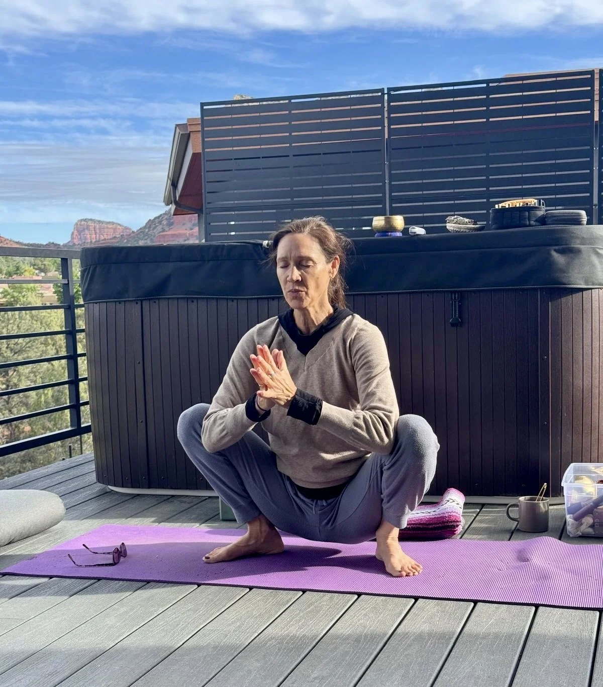 malasana yoga.jpg