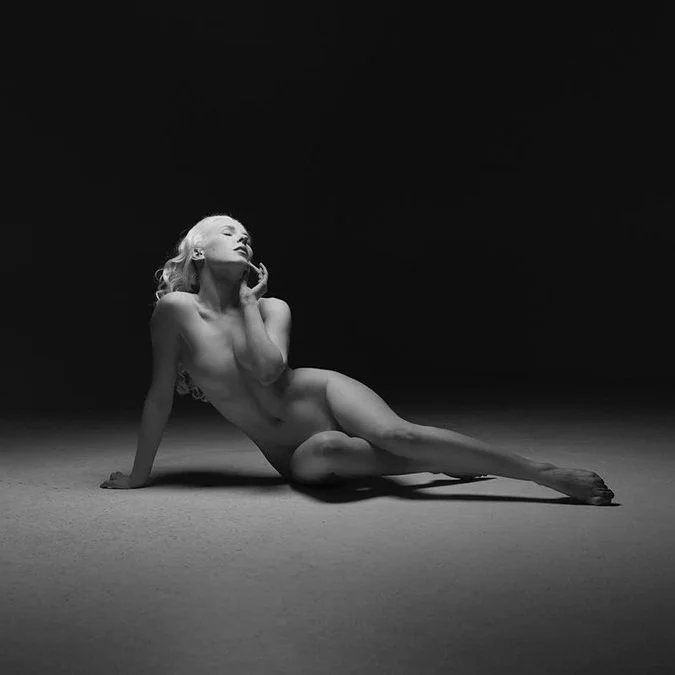 FIGURE & FORM/LINGERIE w/ ALI - AFTERNOON