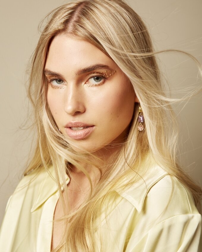 BEAUTY &amp; FASHION W/ TAYLOR
