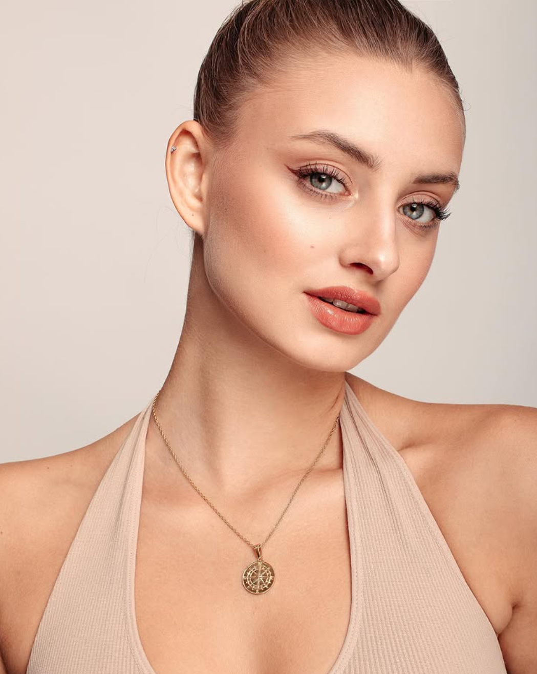 BEAUTY &amp; FASHION w/ VALERIA