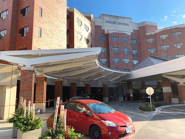 Edwards+Hospital+-+03.jpg