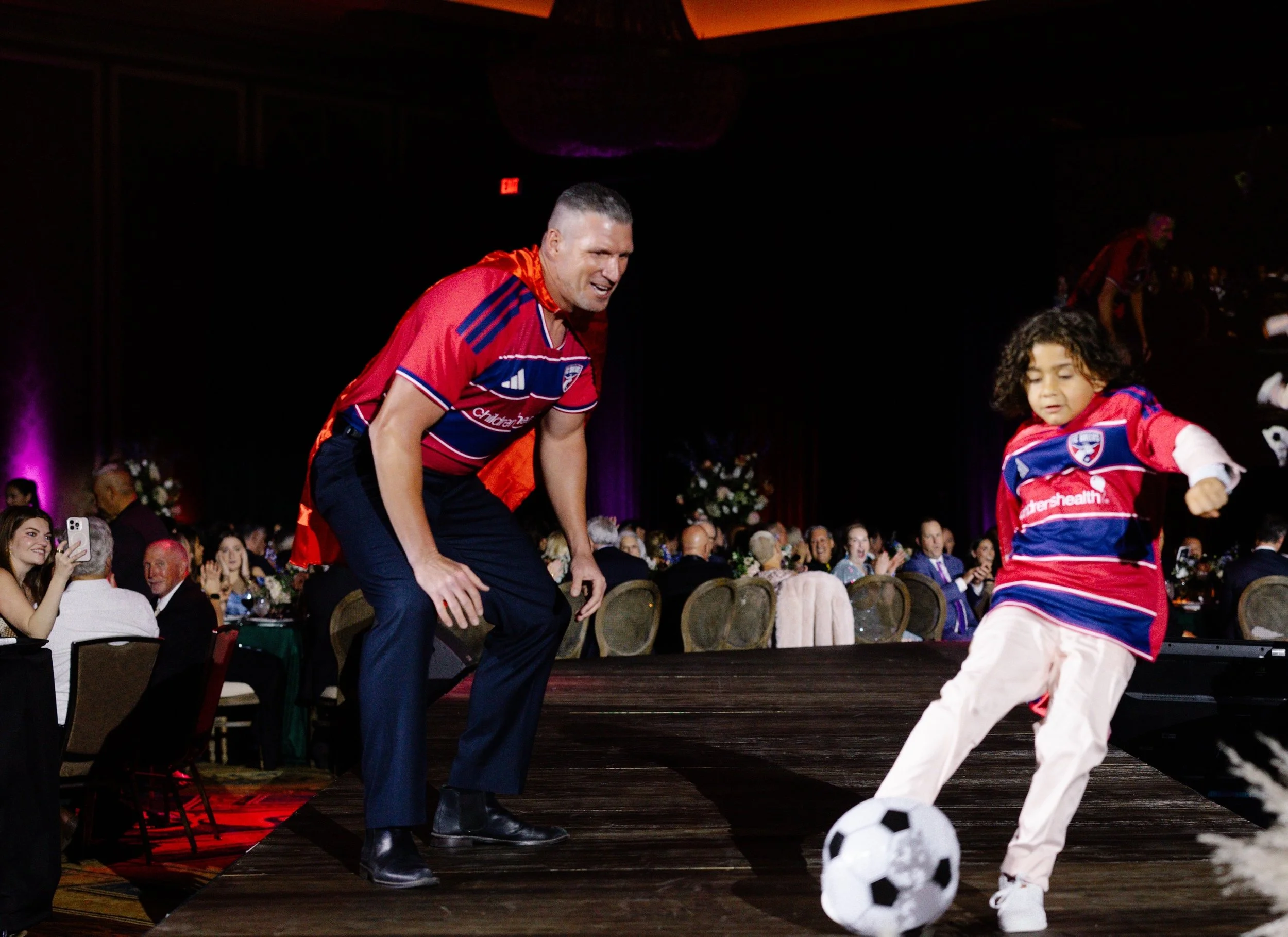 Kenny Cooper, Leone.jpeg