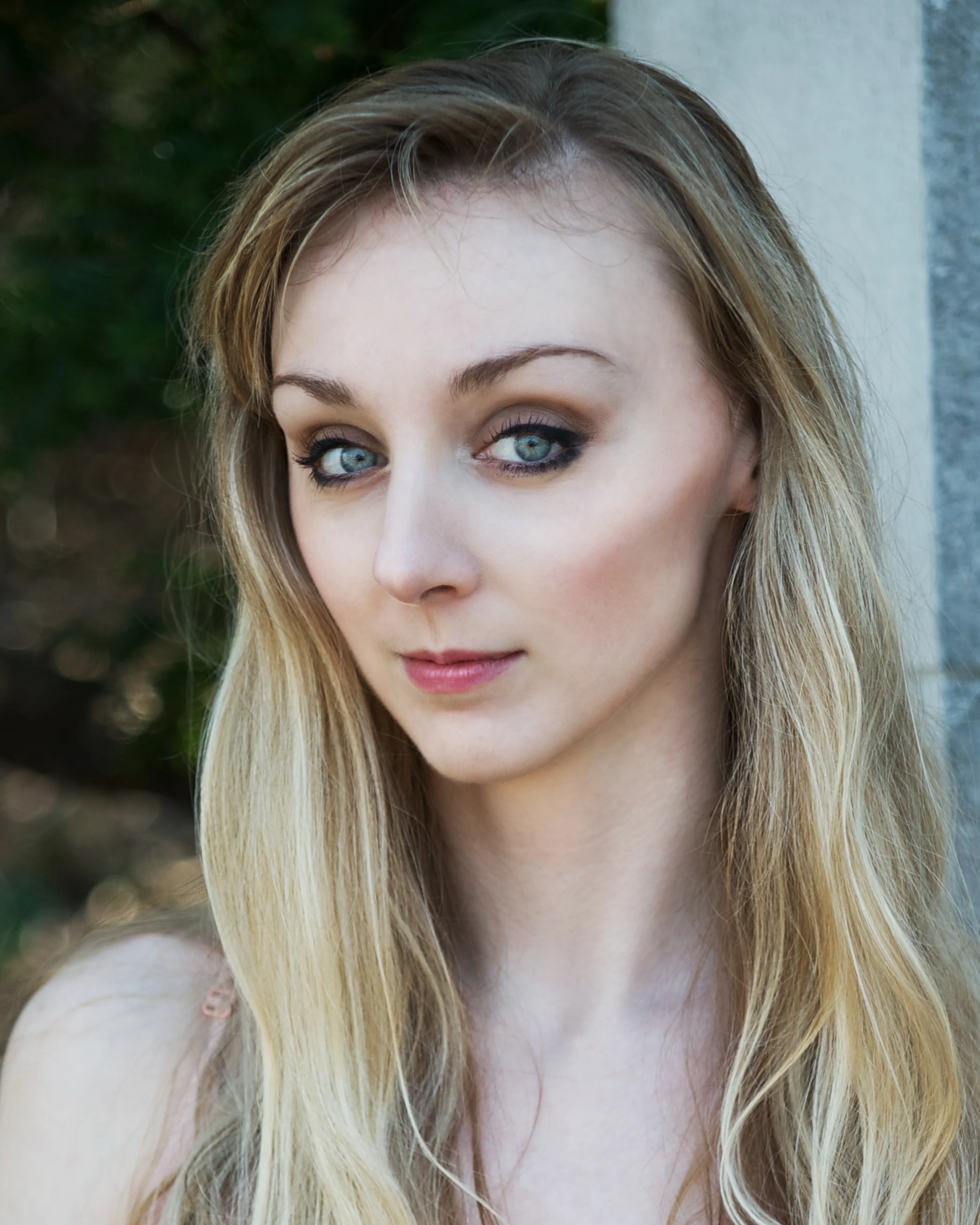 Lindsey L. Miller founded the dance/media company LLMoves to develop a platform for collaborative interdisciplinary projects. Her work has been featured in dance and film festivals, including Cucalorus Film Festival, LA CineFest, winner of PBS’ film contest REEL13, American Dance Guild, ADF’s Movies by Movers Festival, and the United Nations.