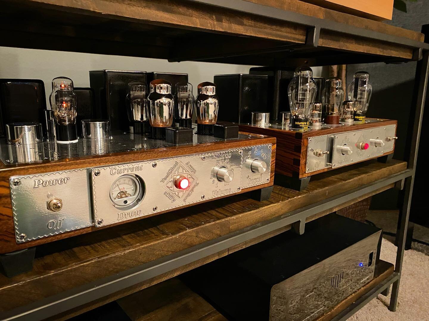 Customer pic! Iron-Coupled DHT Line-Preamplifier and matching Transcendence DHT Stereo 300b Amplifier driving a pair of John&rsquo;s FANTASTIC @devorefidelity O/96 loudspeakers&hellip;, it doesn&rsquo;t get much better. #tubeamplifier #toolshedamps #