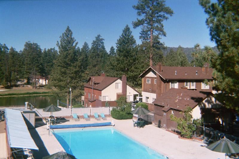 pool_area-Big_Bear_Lake-California-75dc9ddec08344bfac2bd398aec11259.jpg