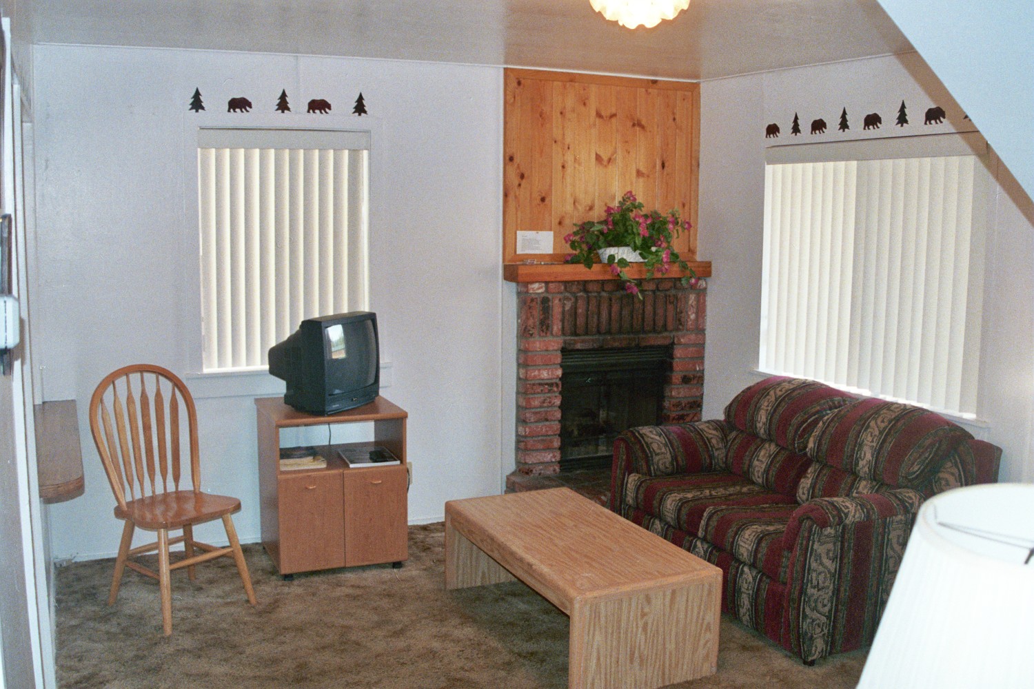 Cabin 11 Living Room 2.JPG