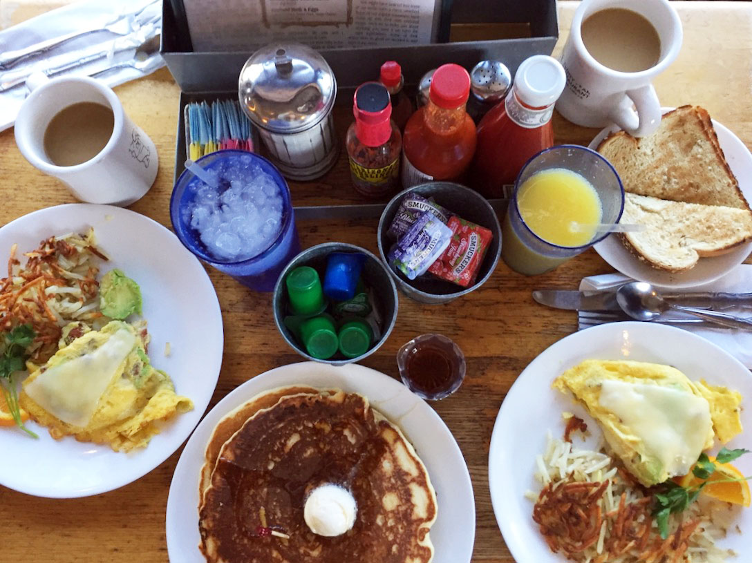 Classic Diner Breakfast at Teddy Bear.