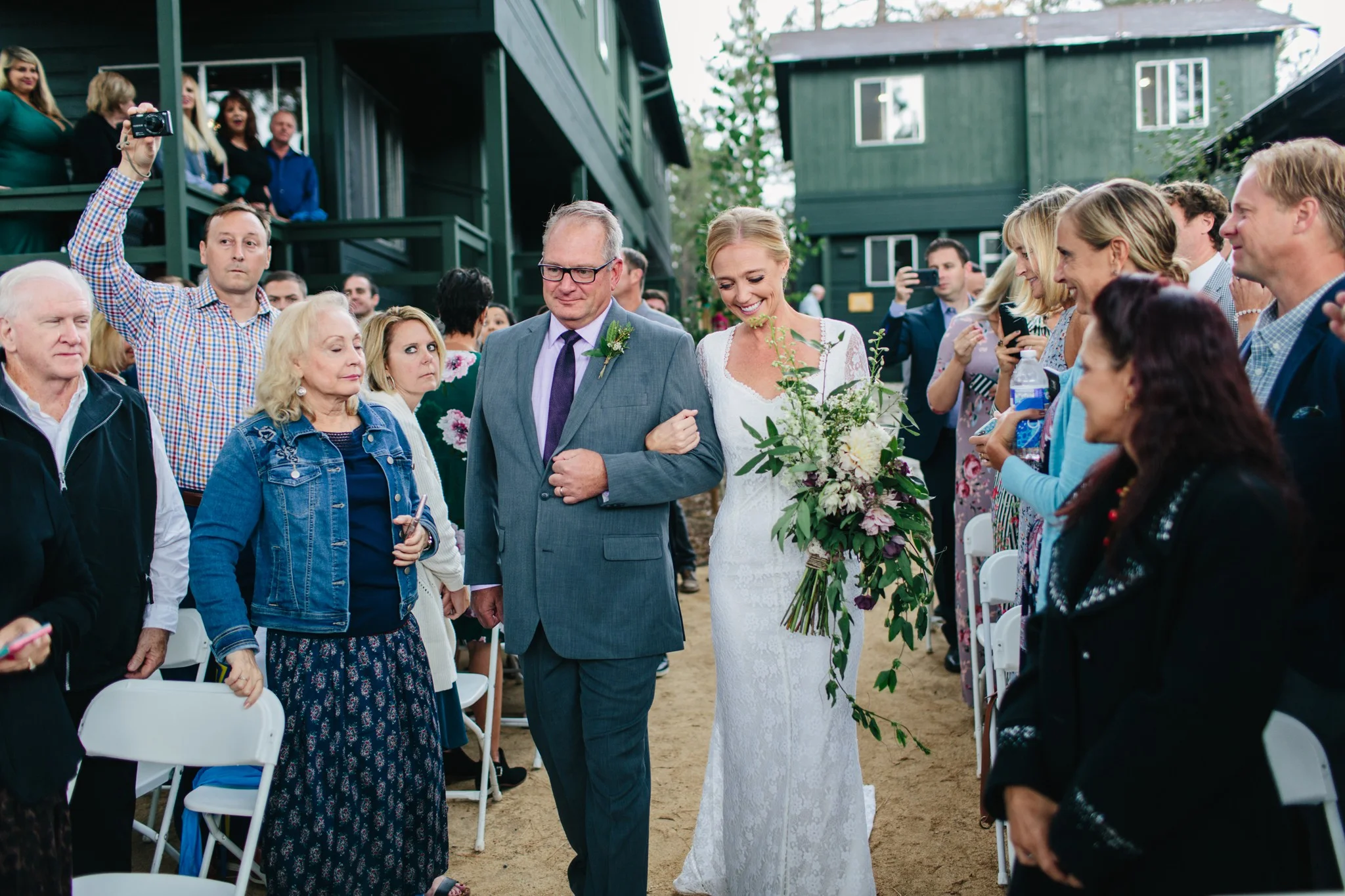 THEDELAURAS_NOONLODGE_BIGBEAR_WEDDING_MOUNTAIN_LAKE_DESTINATION_SHAYVINCE_BLOG0155.jpg