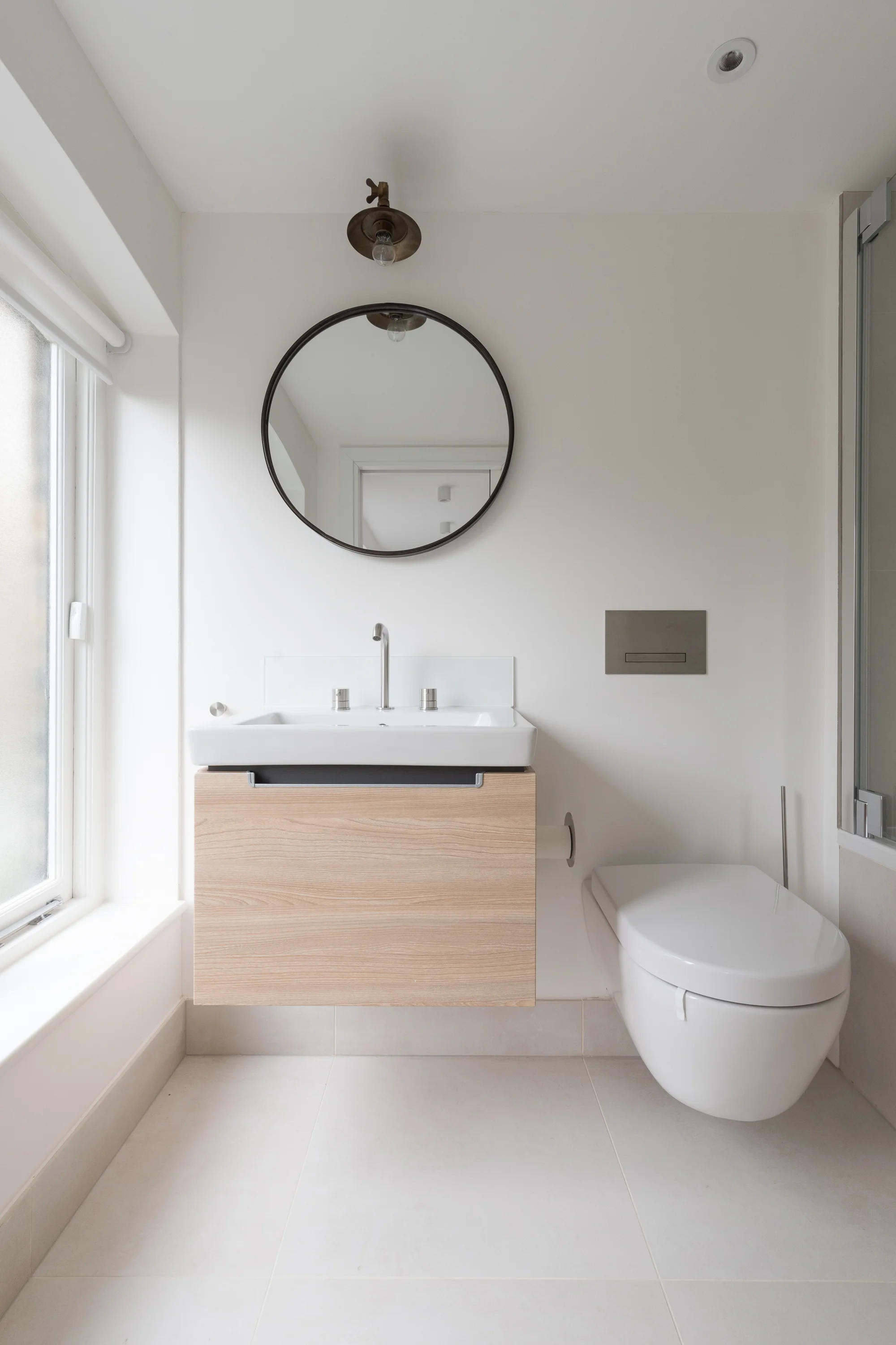 Bathroom_1_2-8899.jpg