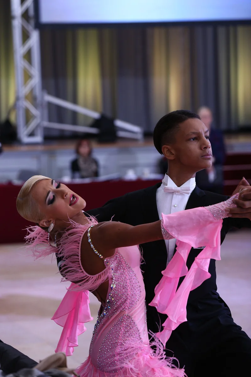 BBC15_27130423B-(ZF-8910-61095-1-013).jpg